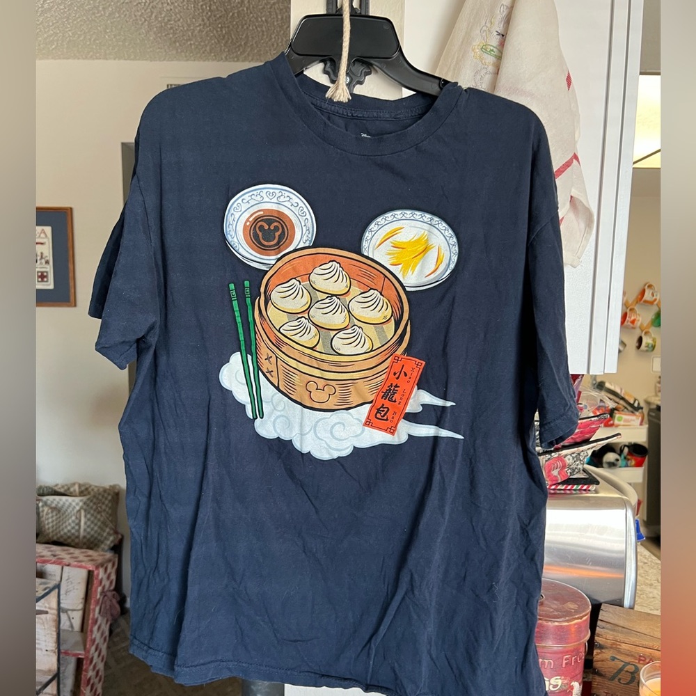 Disney 2020 Rare Dim Sum T-shirt size XL. Non smoking home.